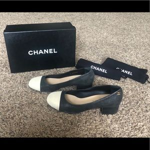 Chanel 15C colorblock cap toe pumps